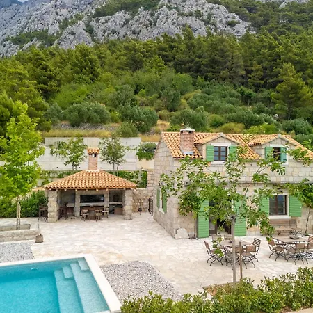 Makar 113 Willa Makarska