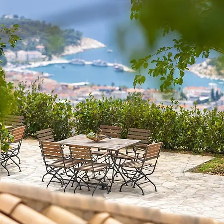 Makar 113 * Makarska